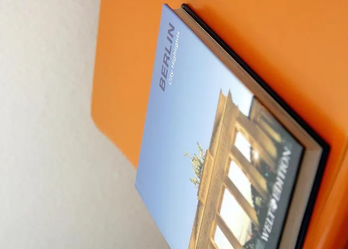 Gay Youth * برلين